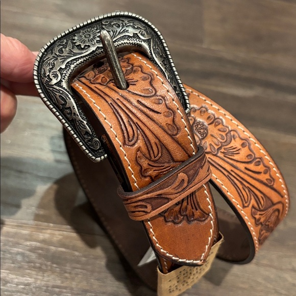 Montauk Genuine Leather Tooled Western Rodeo,filigree buckle,single stitch edge - Picture 3 of 11